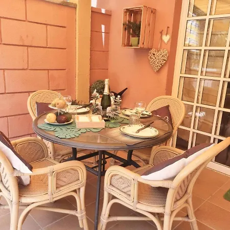 Top1 Green Sea Bungalow Jardin Apartamento *